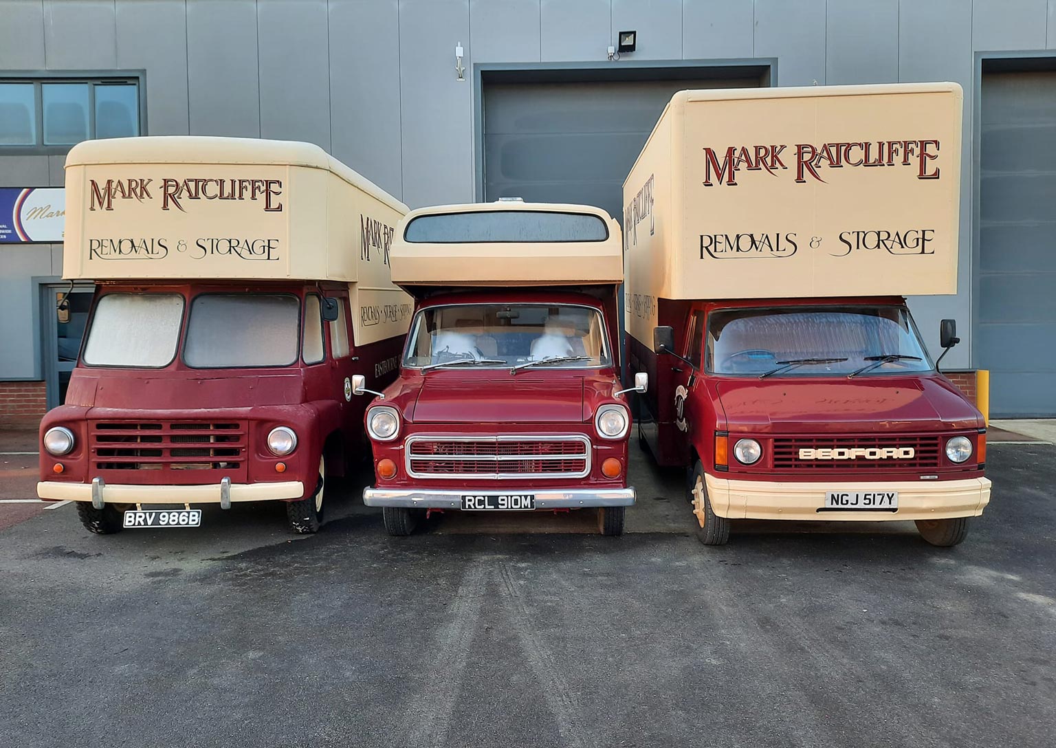 photo of all vans and vehicles in the Mark Ratcliffe Moving fleet